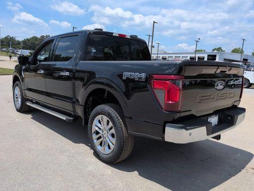 AGATE BLACK METALLIC 2026 Ford F-150 XLT
