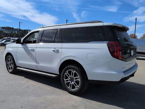 2025 Ford Expedition Max Active 4x4