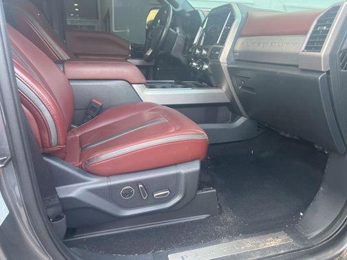 2022 Ford F-350 Platinum