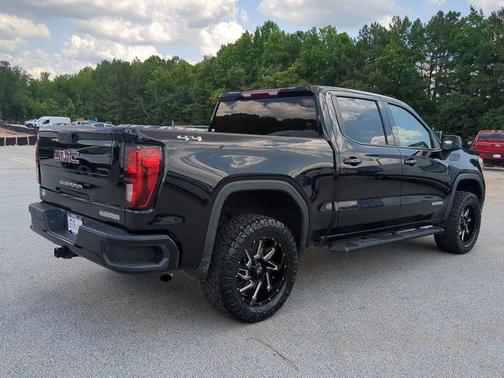 2022 GMC Sierra 1500 Elevation