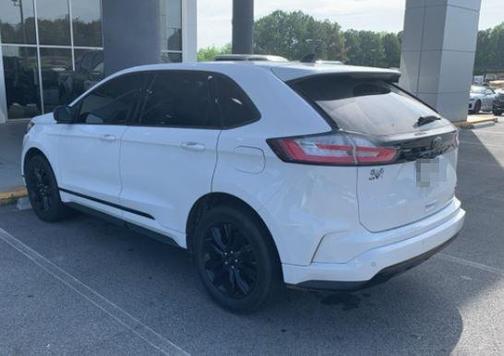 2022 Ford Edge SE