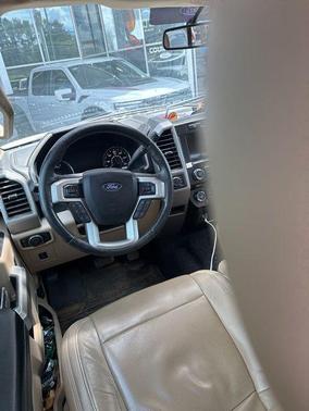 OXFORD WHITE 2017 Ford F-150 Lariat