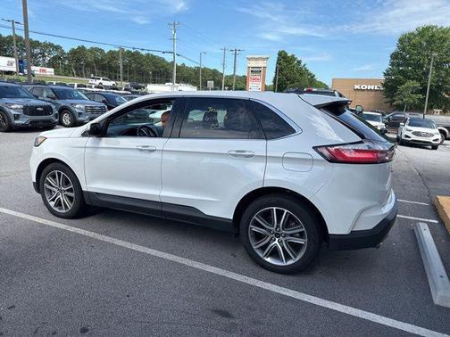 2024 Ford Edge Titanium