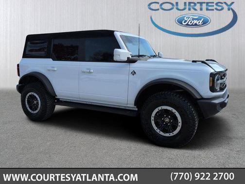 2024 Ford Bronco Outer Banks