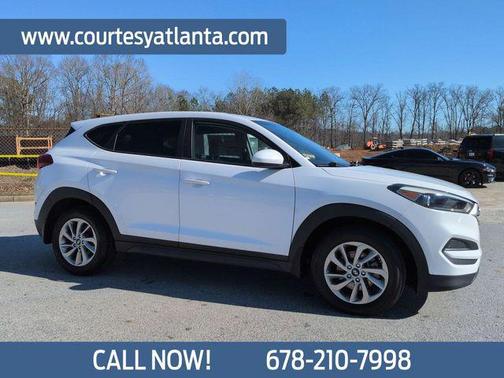 2017 Hyundai TUCSON SE