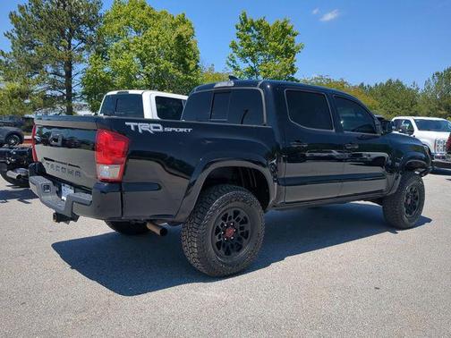 2017 Toyota Tacoma TRD Sport