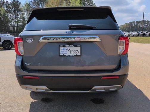 CARBONIZED GRAY METALLIC 2024 Ford Explorer XLT