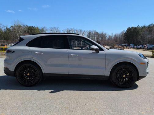 2024 Porsche Cayenne Cayenne
