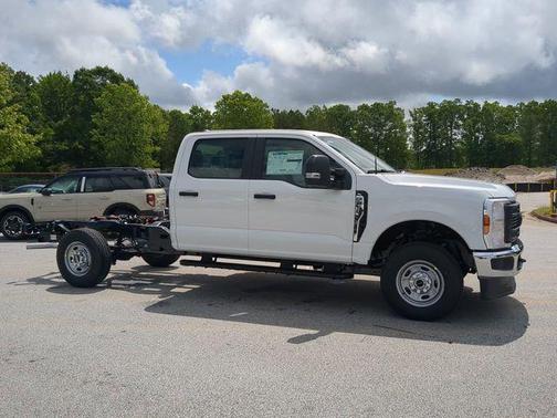 2025 Ford F-250 XL