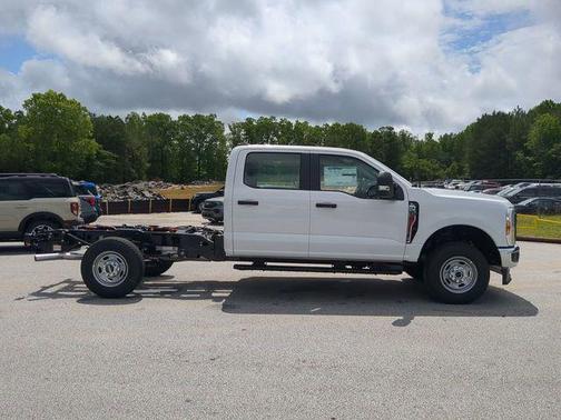 2025 Ford F-250 XL