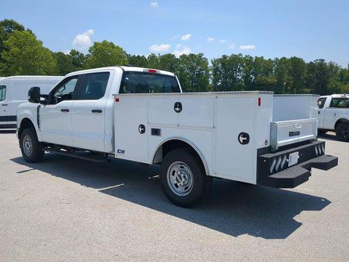 2025 Ford F-250 XL