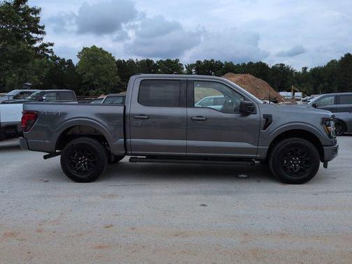 CARBONIZED GRAY METALLIC 2026 Ford F-150 XLT