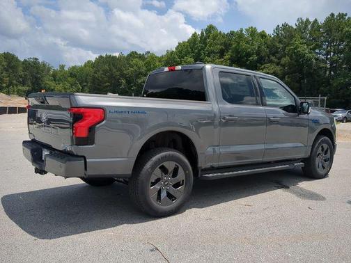 2025 Ford F-150 Lightning Flash