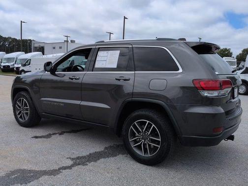 2020 Jeep Grand Cherokee Laredo