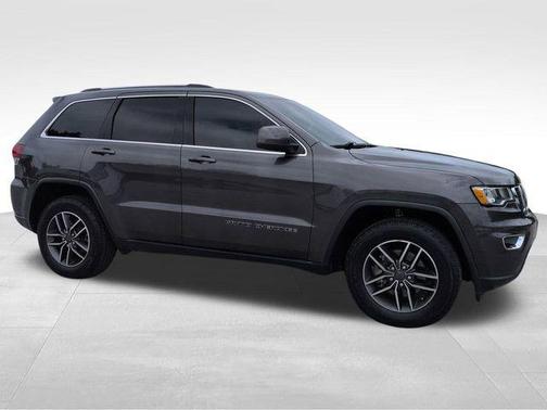 2020 Jeep Grand Cherokee Laredo