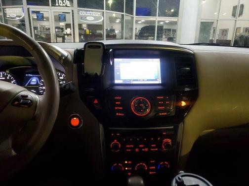 2013 Nissan Pathfinder SL