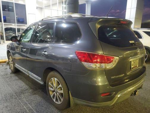 2013 Nissan Pathfinder SL