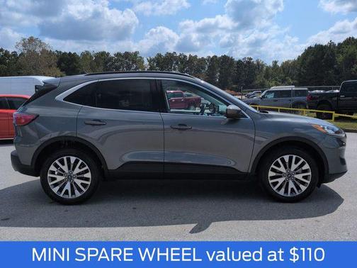 2022 Ford Escape Titanium