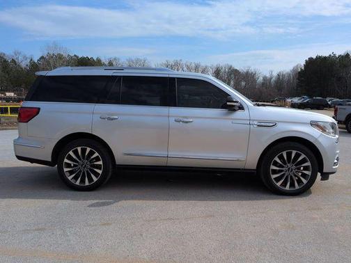 2018 Lincoln Navigator Select