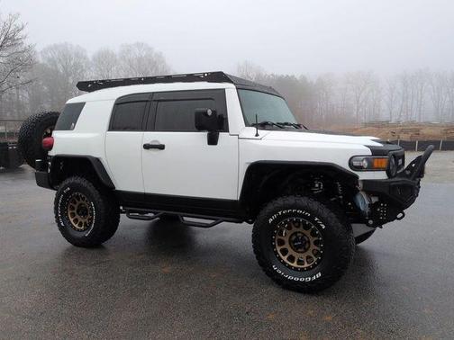 2014 Toyota FJ Cruiser Base