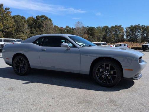 2021 Dodge Challenger SXT