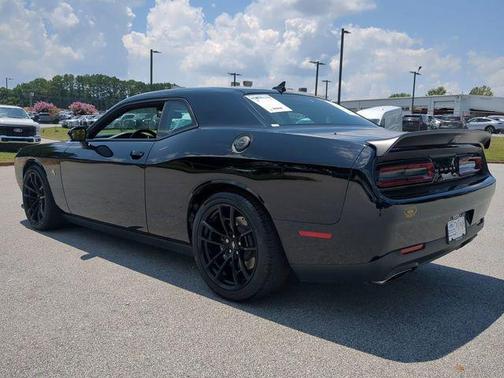2022 Dodge Challenger R/T Scat Pack