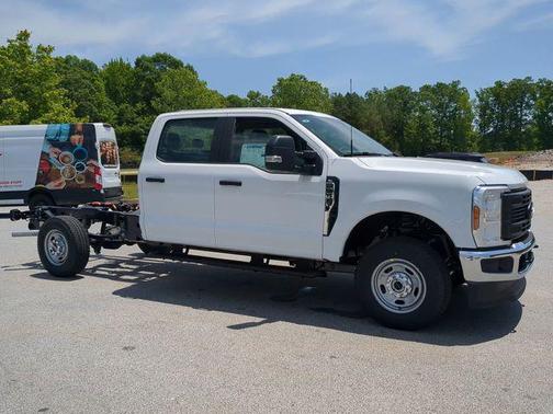 2025 Ford F-250 XL
