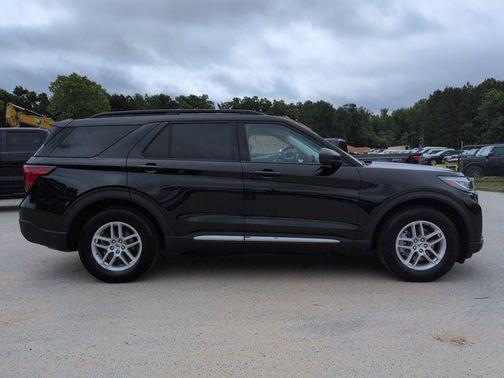AGATE BLACK METALLIC 2025 Ford Explorer Active