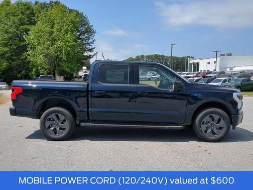 2025 Ford F-150 Lightning Flash