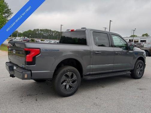 2025 Ford F-150 Lightning Flash