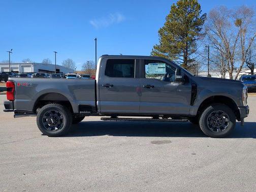 2025 Ford F-250 XL