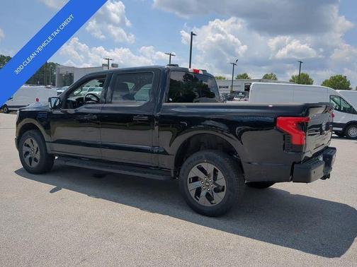 2025 Ford F-150 Lightning Flash