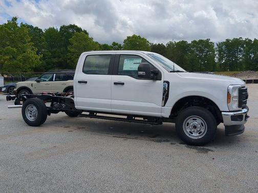 2025 Ford F-250 XL