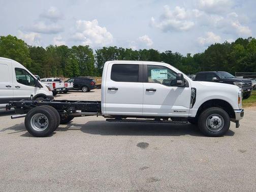 2025 Ford F-350 XL