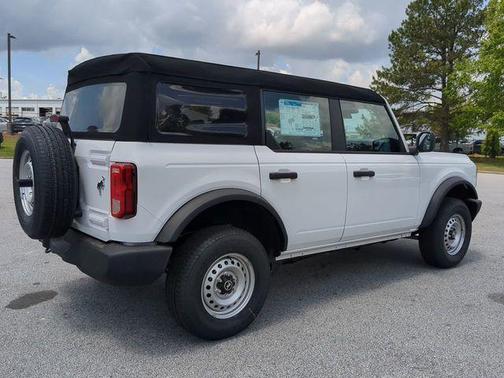 2025 Ford Bronco Base