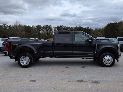2024 Ford F-450 Lariat