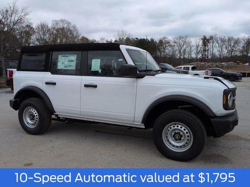 2025 Ford Bronco Base