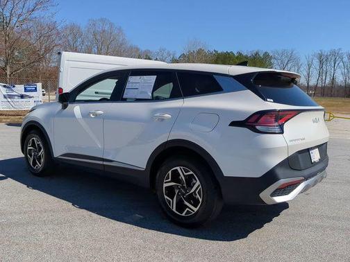2024 Kia Sportage LX