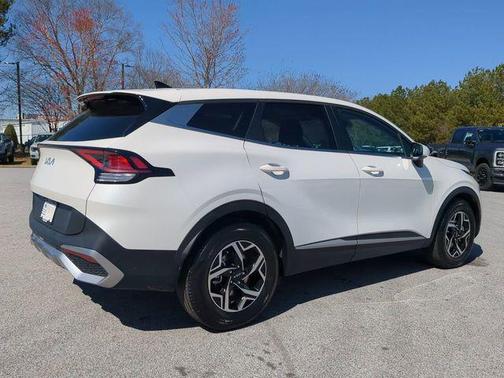 2024 Kia Sportage LX