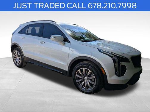 Crystal White Tricoat 2022 Cadillac XT4 Sport