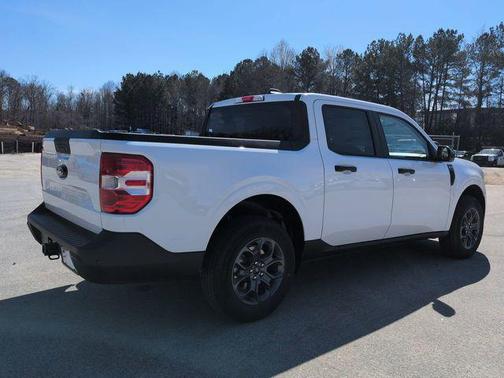 OXFORD WHITE 2026 Ford Maverick XLT