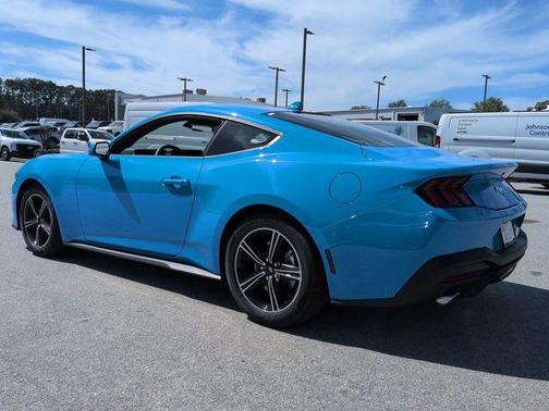 2025 Ford Mustang EcoBoost