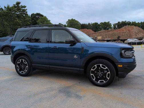 ATLAS BLUE METALLIC 2023 Ford Bronco Sport Outer Banks