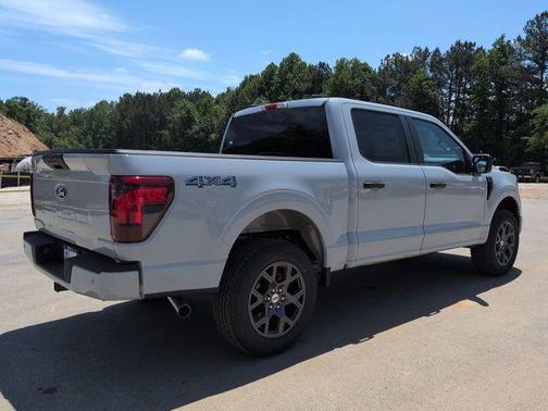 Avalanche 2026 Ford F-150 STX