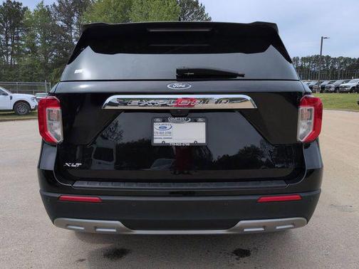 AGATE BLACK METALLIC 2024 Ford Explorer XLT