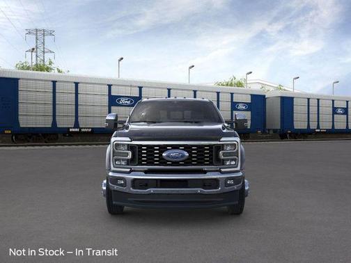 2025 Ford F-450 Lariat