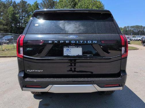AGATE BLACK METALLIC 2026 Ford Expedition Platinum
