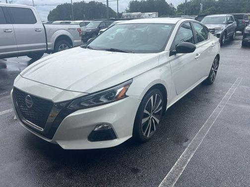 2021 Nissan Altima SR FWD