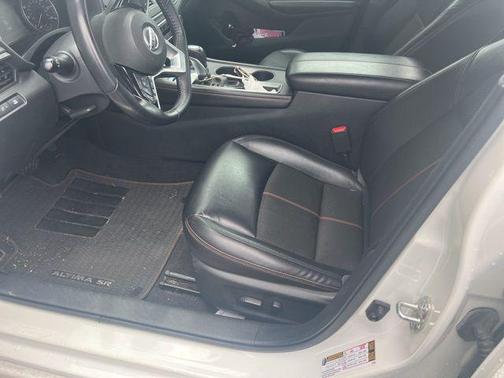2021 Nissan Altima SR FWD