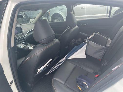 2021 Nissan Altima SR FWD